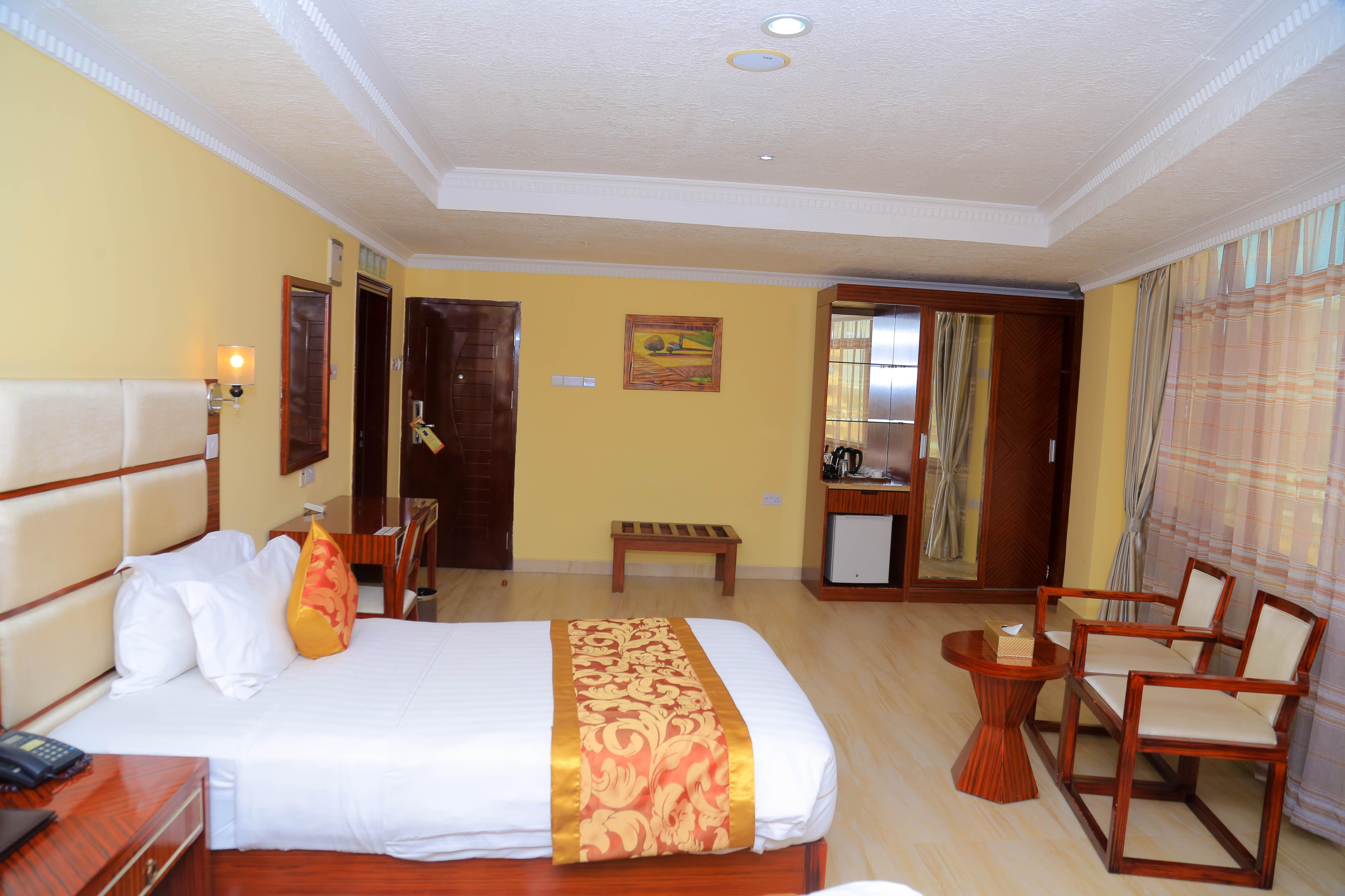 Tiffany Diamond Hotels Ltd - Indira Gandhi Street Dar es Salaam Exterior photo