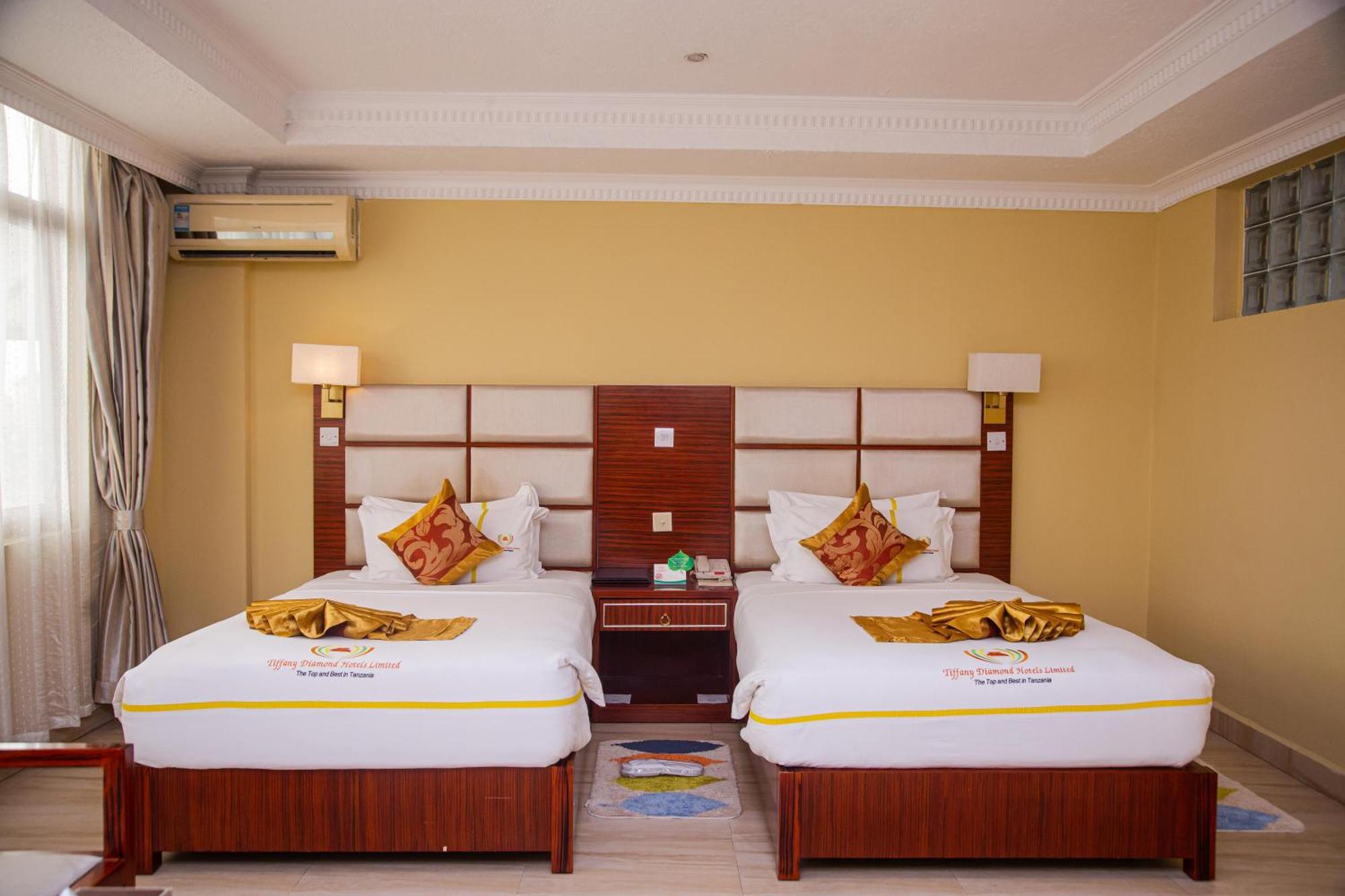 Tiffany Diamond Hotels Ltd - Indira Gandhi Street Dar es Salaam Exterior photo